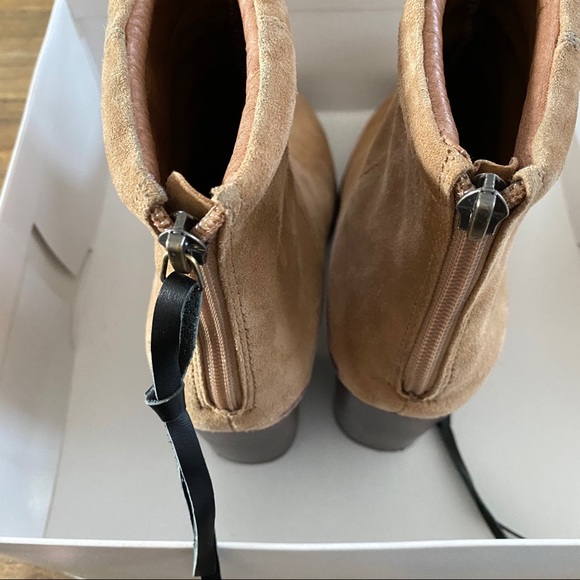 Jeffrey Campbell Rumble Suede Booties Size 8 - Picture 5 of 5